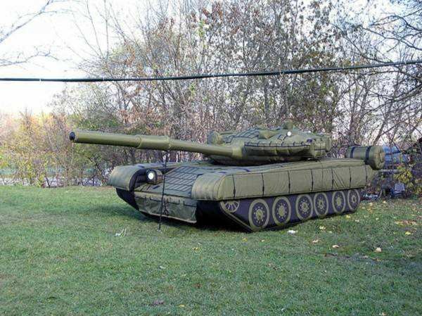 西林陆地军事假目标坦克